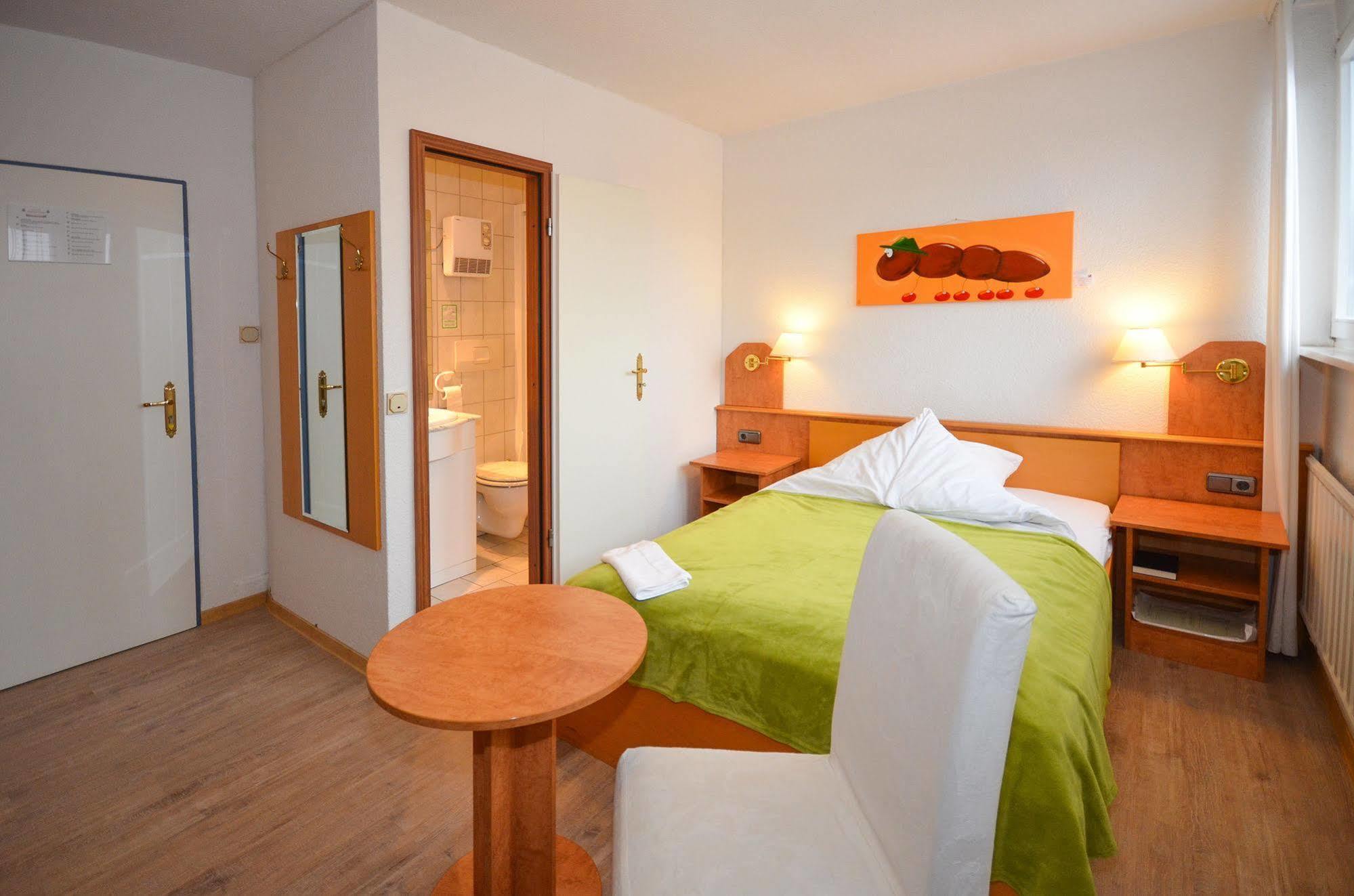 Gl Hotel Idstein Bagian luar foto